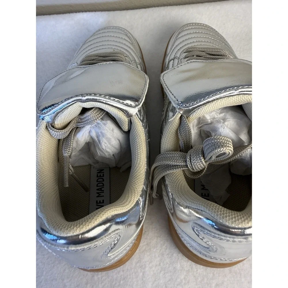 Steve Madden Madrid Silver Metallic Sneakers Women's Size 6.5 Gum Sole NWOB